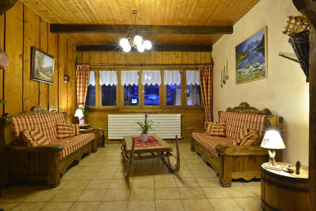 Hotel Le Ferraillon Abondance Buitenkant foto