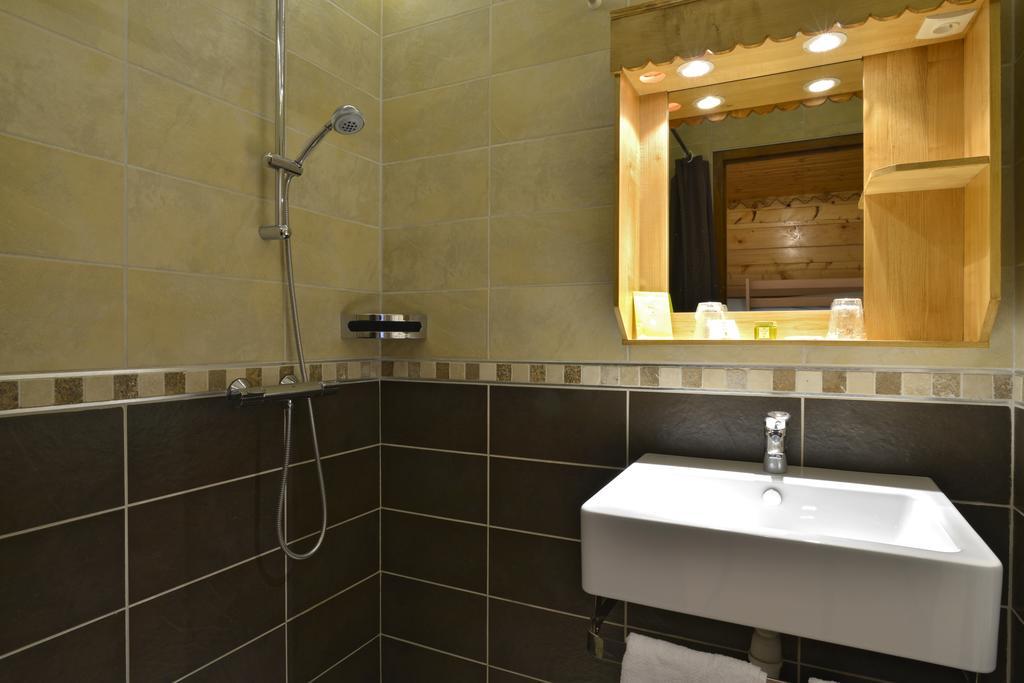 Hotel Le Ferraillon Abondance Buitenkant foto